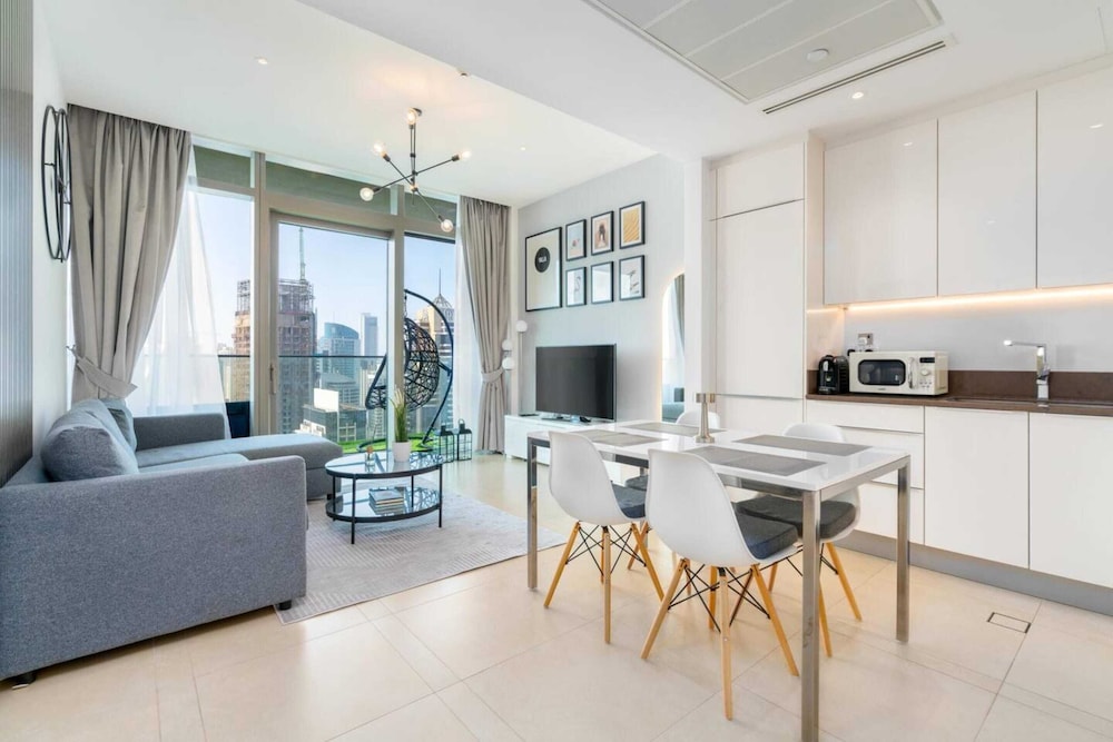 Stunning 1BD Apartment 15mins to Marina Promenade!