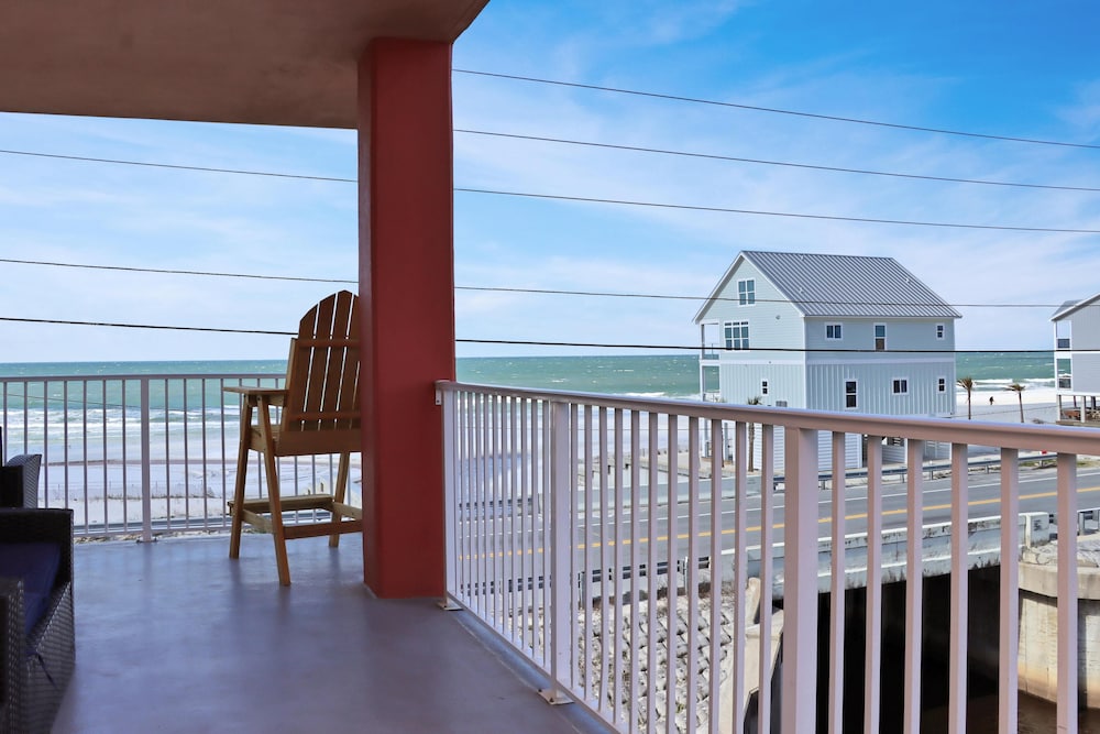 Paradise Shores 200