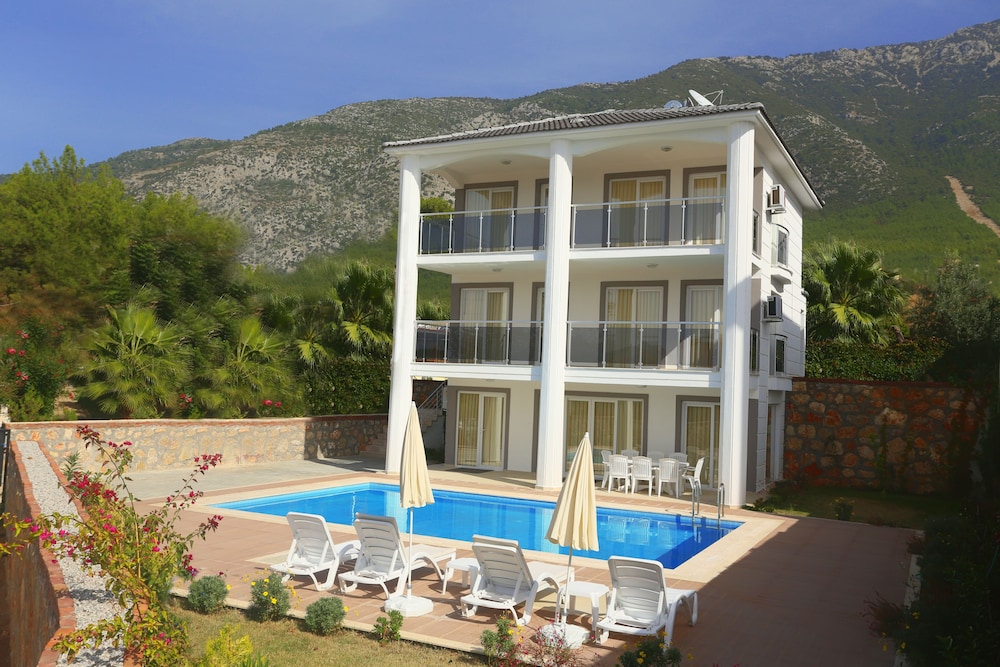 Orka Private Villas