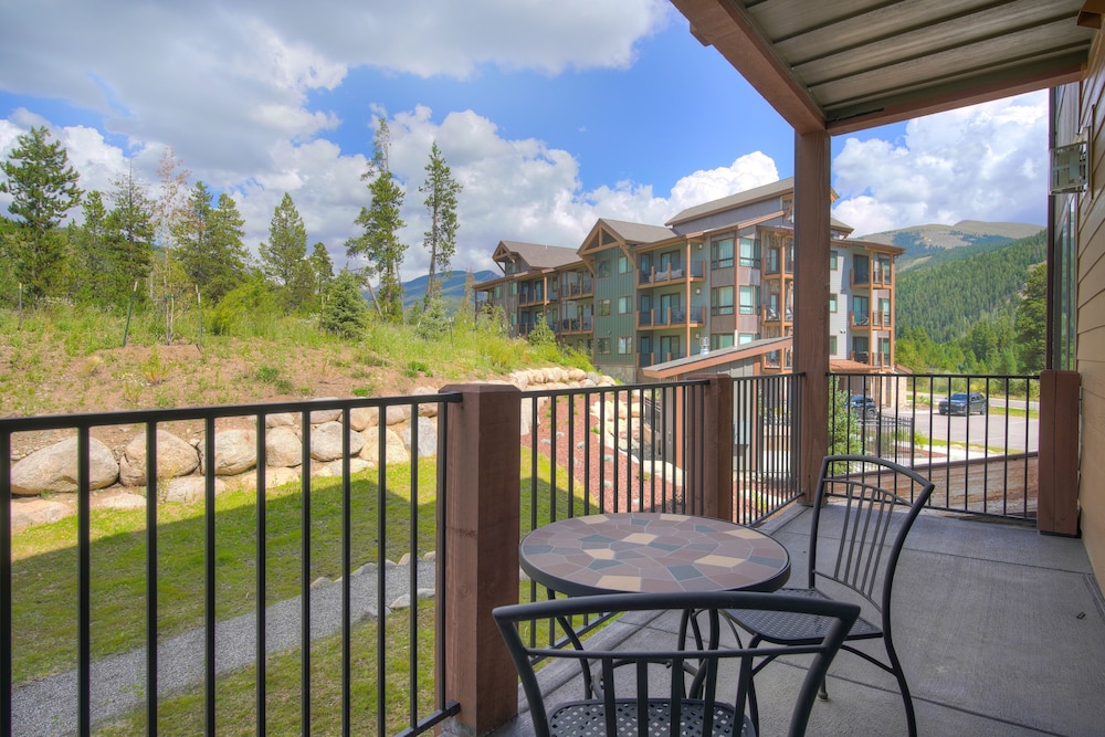 Brand New Clear Water Lofts - 2br Premier Condo - Kids Ski Free! 2 Bedroom Condo by RedAwning