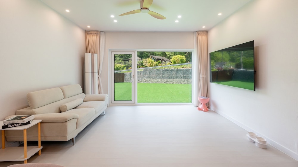 Hongcheon Lucky Dog Pension