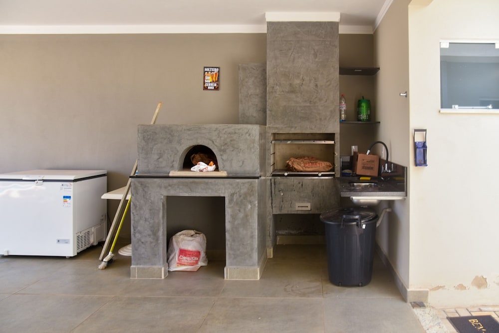 Casa com Piscina e Wi-fi em Itapetininga