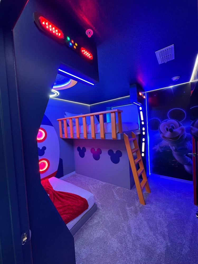 Family Friendly 5Bd Near Disney Windsor Cay 16136
