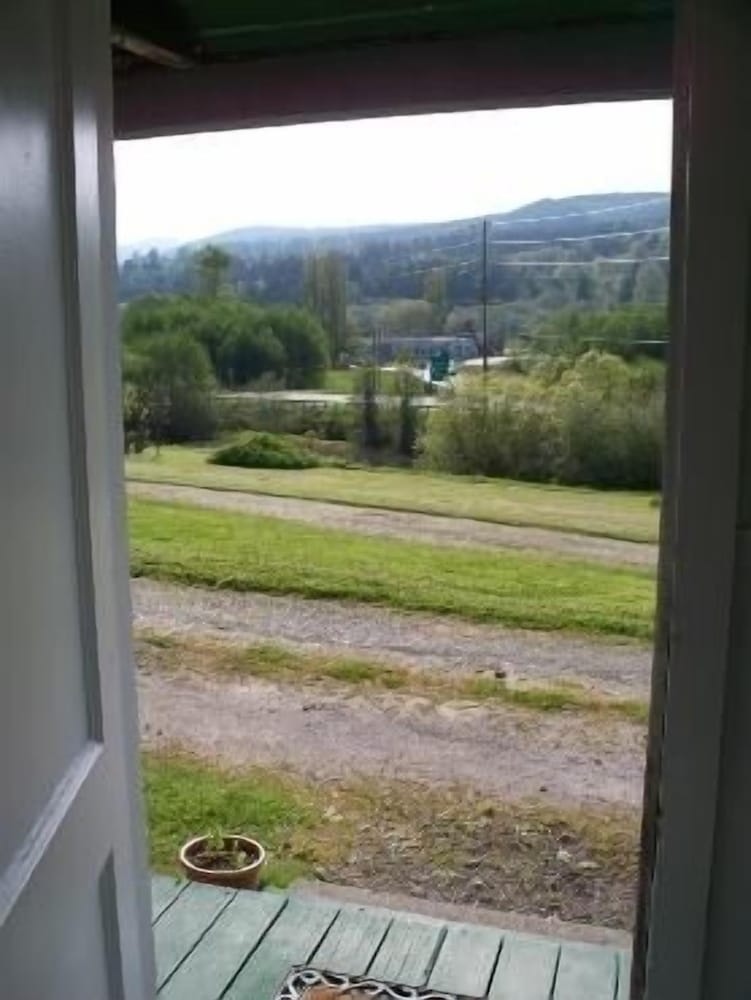 Valley View Motel