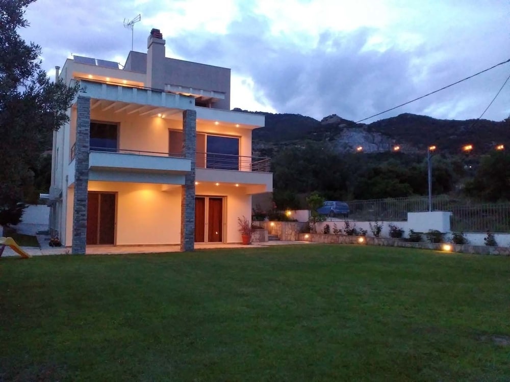 OUR HOUSE  Luxury Apartments