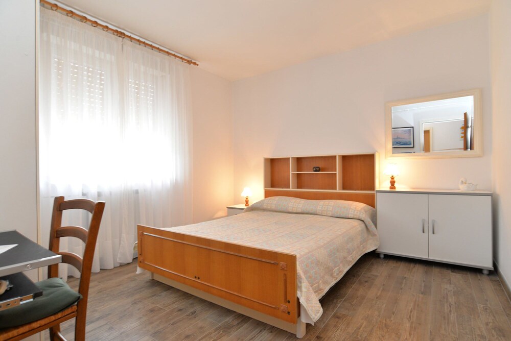 Apartment 1552 view 5
