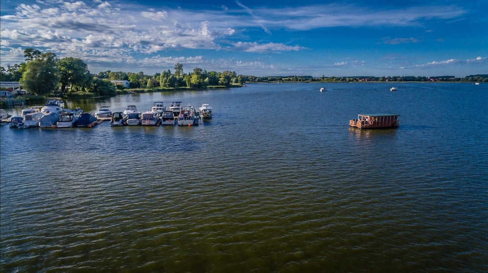 Hausboot Neustrelitz am Zierker See view 4