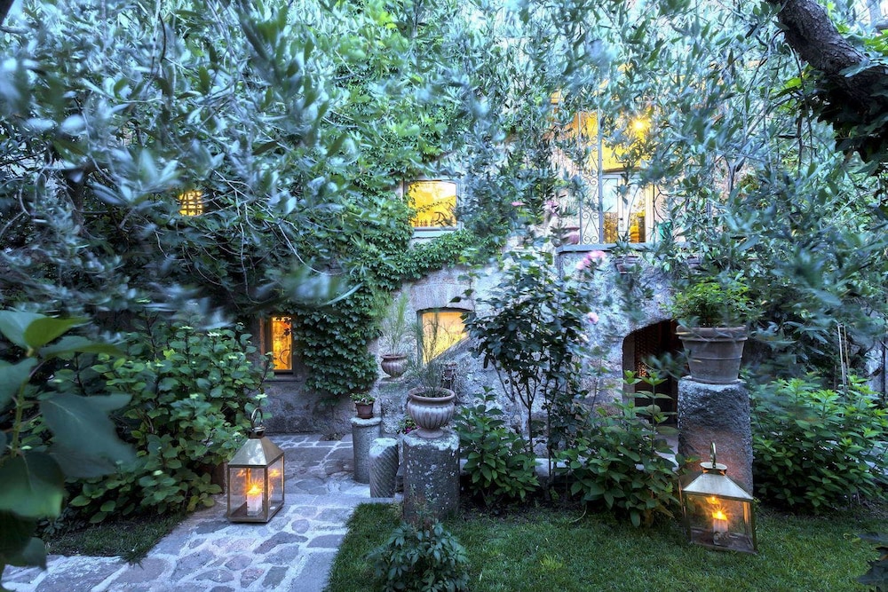 Corte della Maestà Antiche Residenze