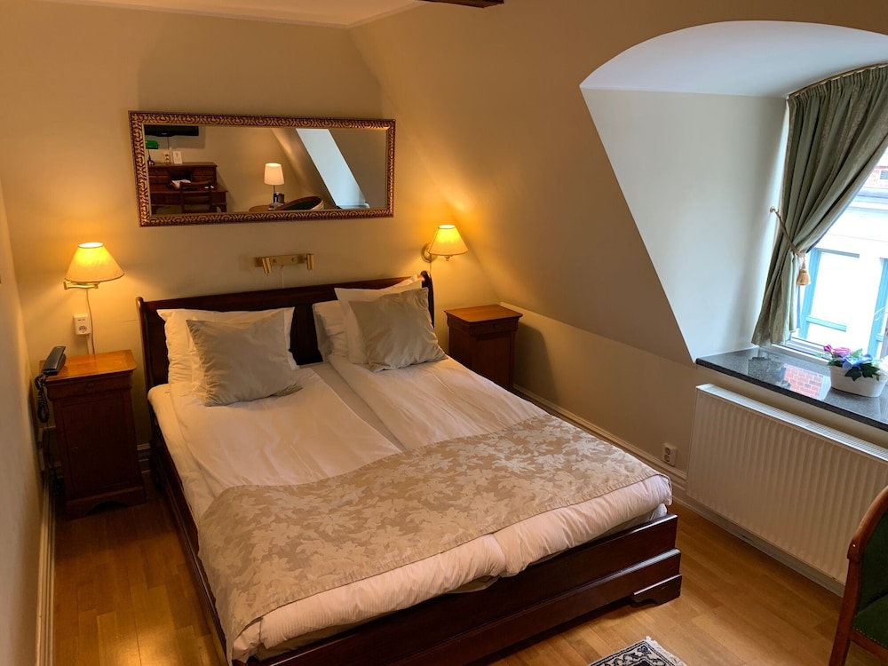 Mayfair Hotel Tunneln 37