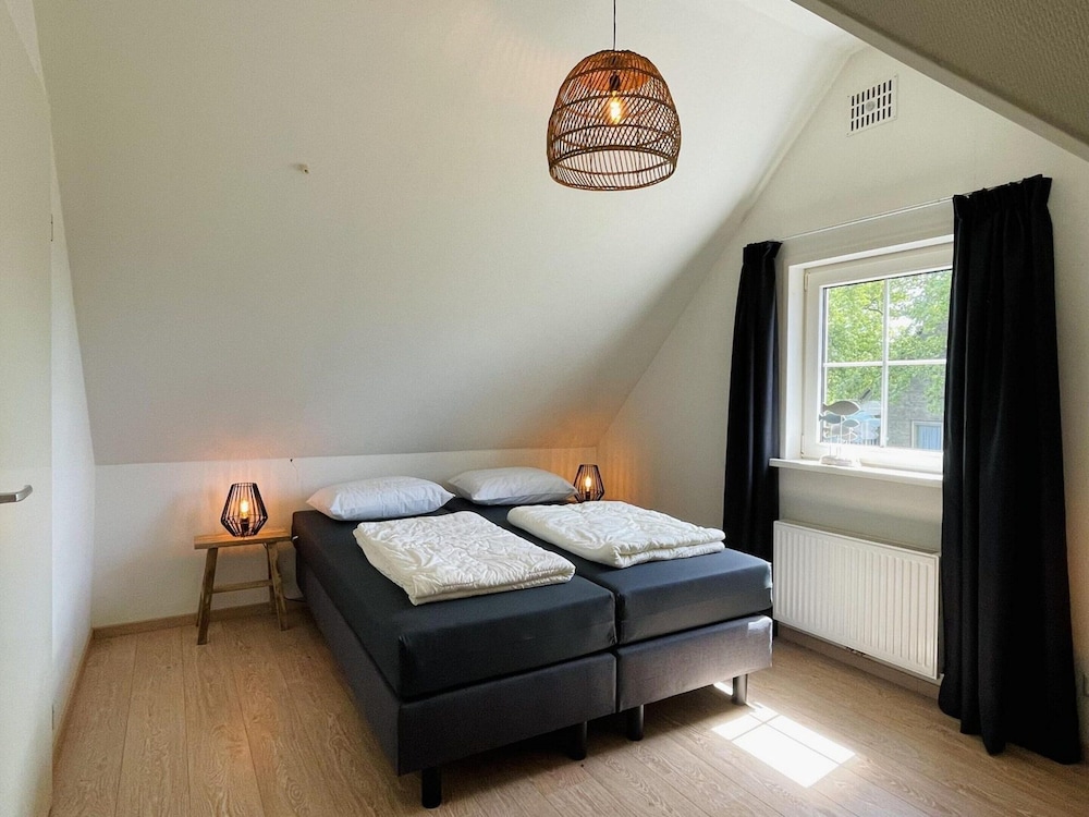 3-person Apartment Near Forest