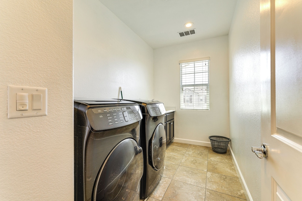 Walk to Parks: Mountain House Retreat w/ Patio!