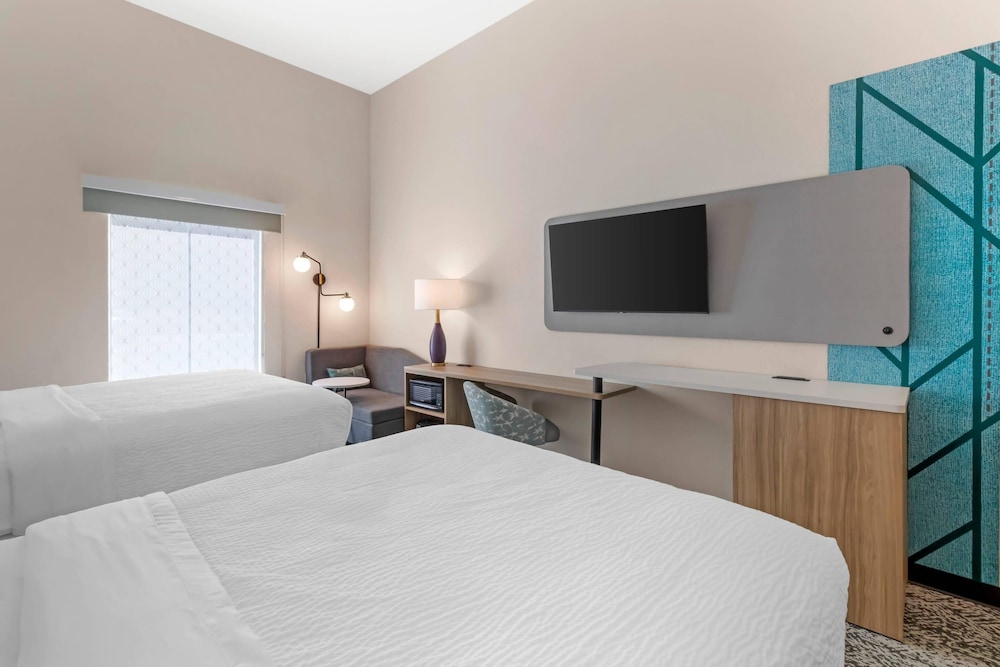 Sleep Inn & Suites