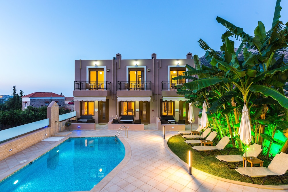 Pantheon Villas & Suites