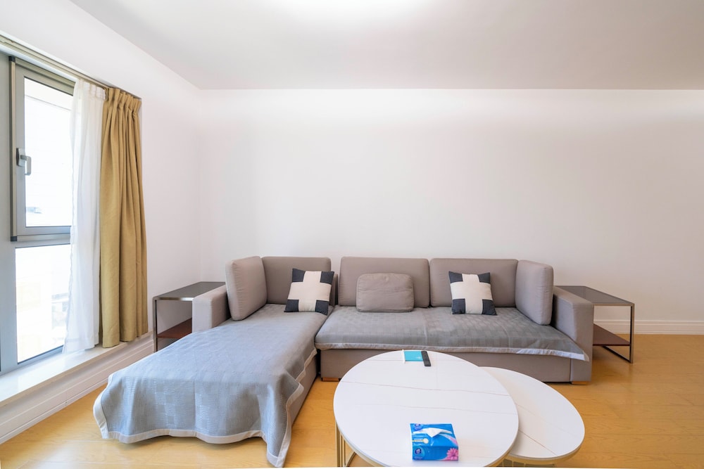 Tyms Modern 2BR 1BA Suite Xujiahui Metro