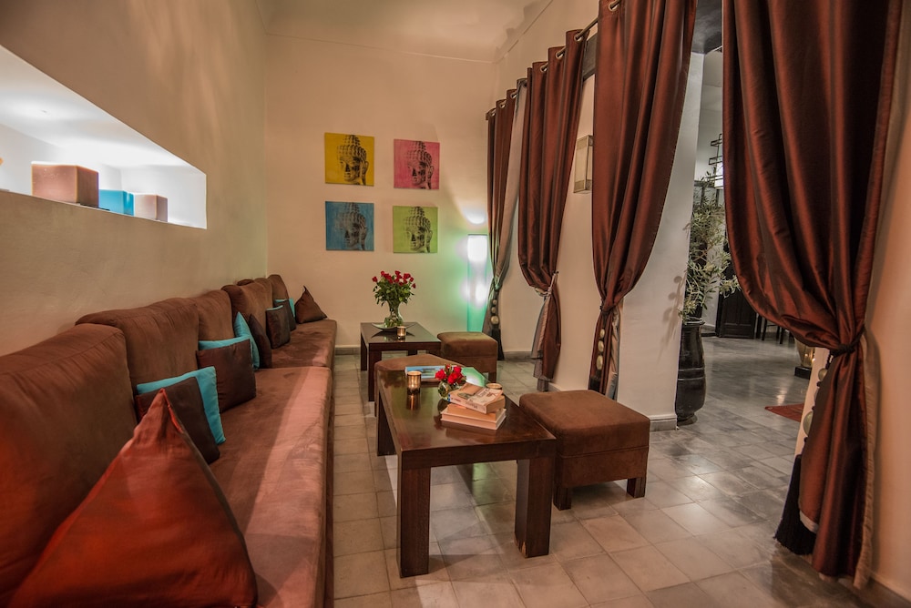 Riad Villa Wengé view 4