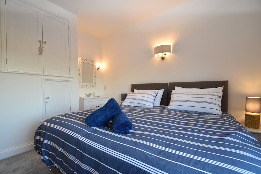 4 Landgate Cottage Winchelsea view 5