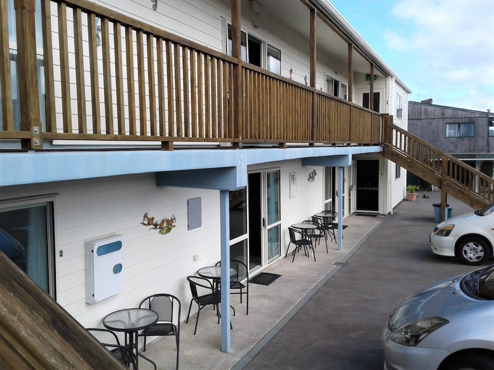 Abbey Court Motel