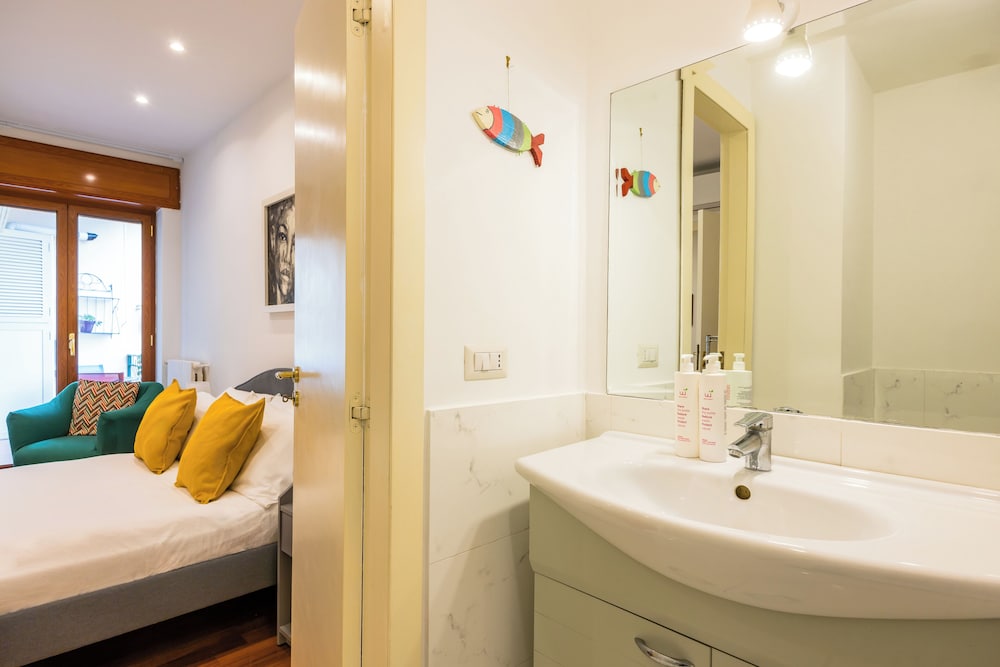 Colonna Classic Style Apartment