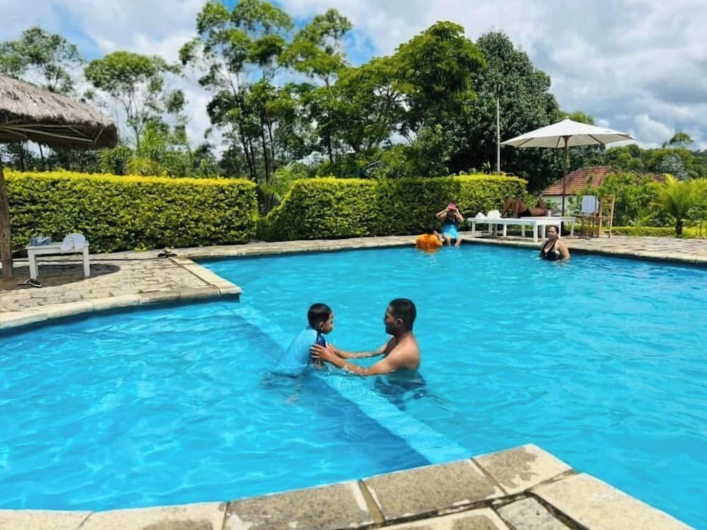 Andasibe Sifaka Lodge