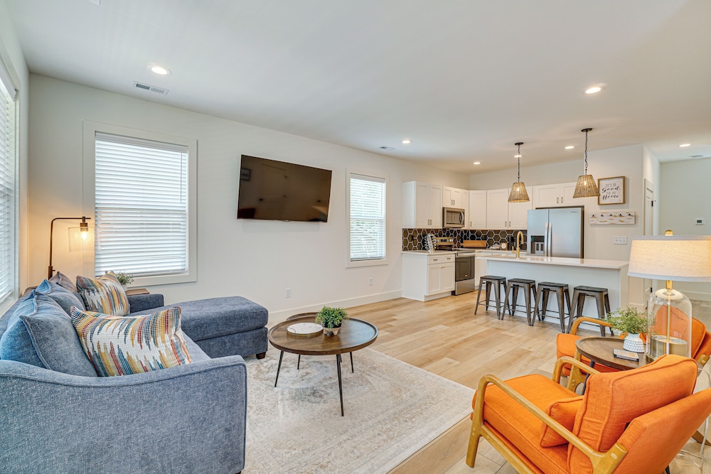 2 Mi to UT: Modern Retreat w/ Covered Porch