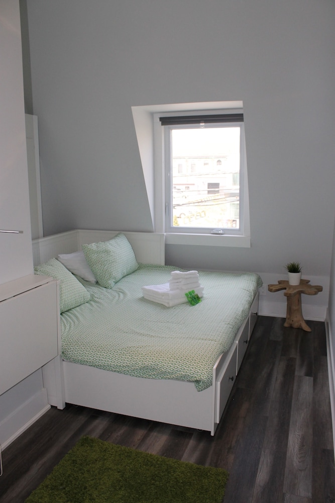 WOW Luxury Suites - Halifax Downtown