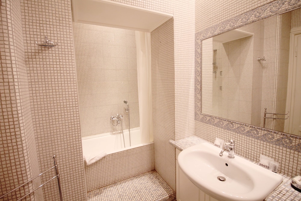 Wonder Prestigious Apt