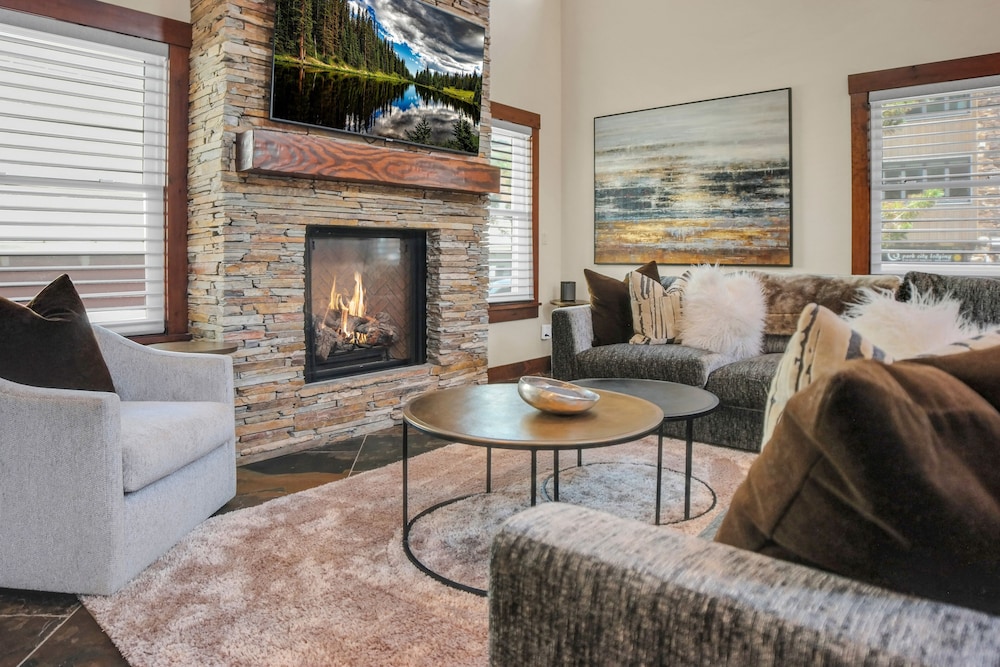 The Peak At Town Lift 3 Bedroom Home