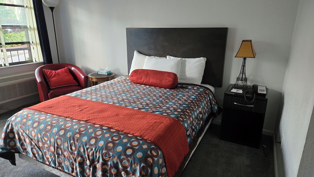 Merida Inn and Suites