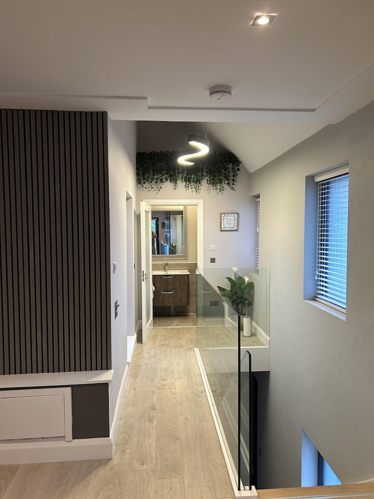 Croke Park, 3-beds, Sleeps 6