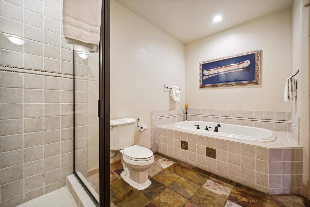 Spacious, Pet-friendly 4 Bedroom Vacation Rental in Breckenridge