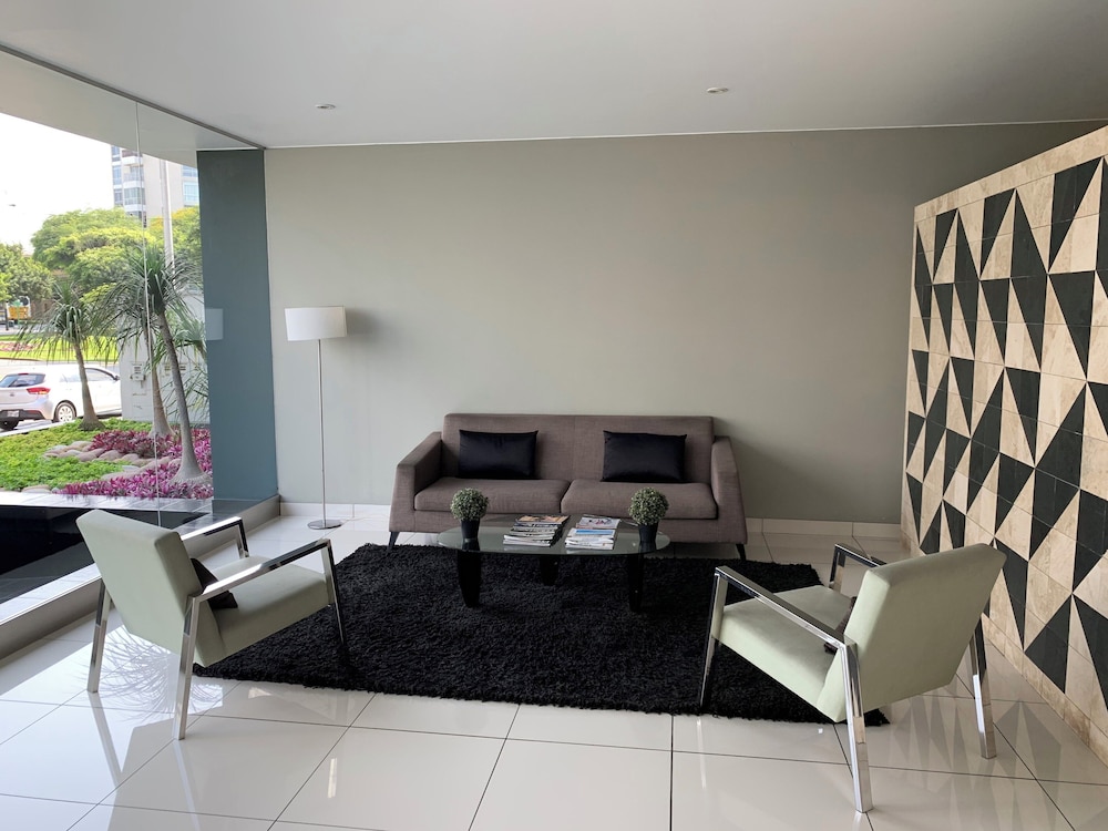Picturesque 2BR at Malecon