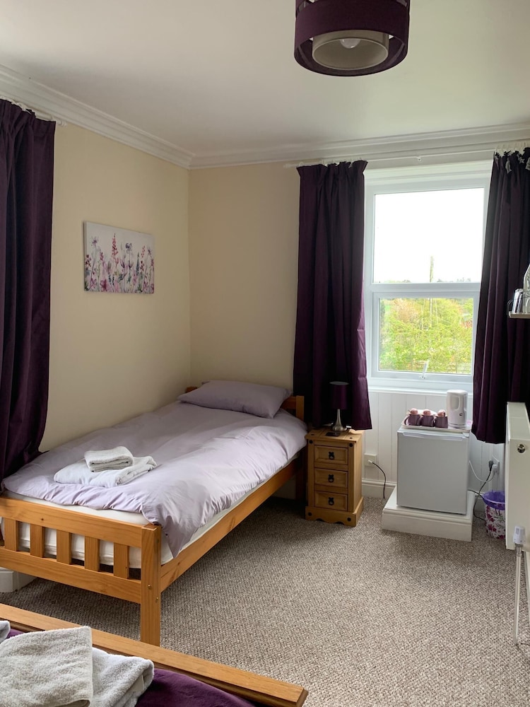 The Village Inn and Kirtle House B&B