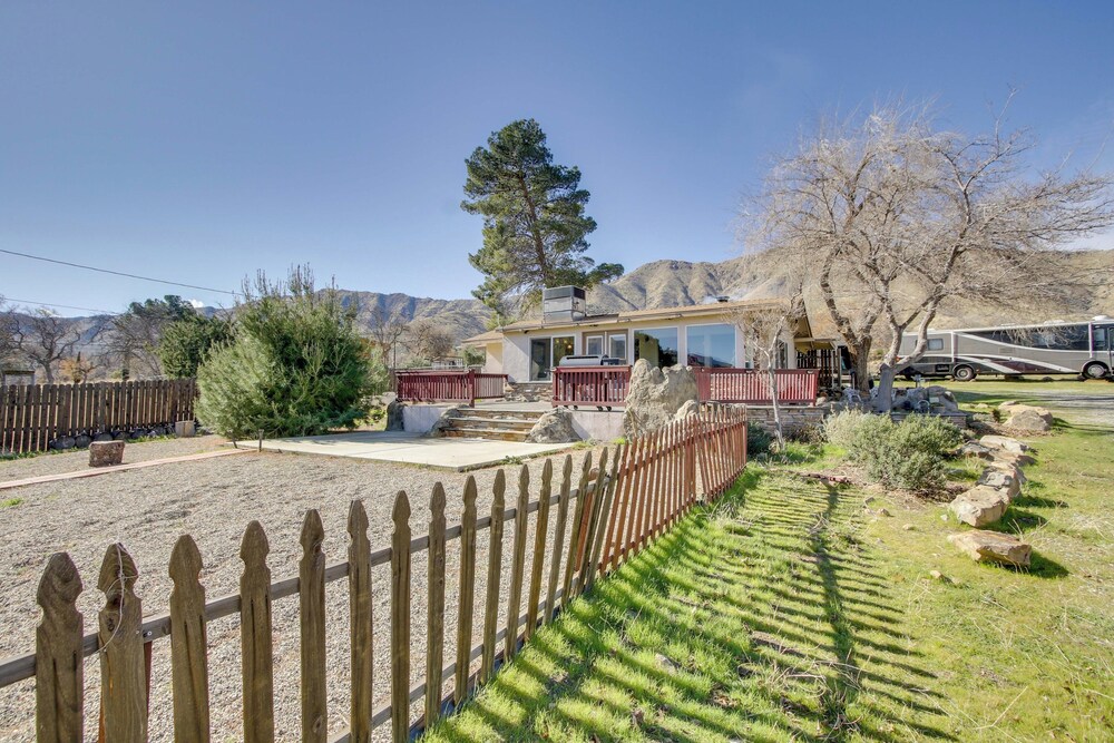 6 Mi to Lake Isabella: Mountain Mesa Getaway