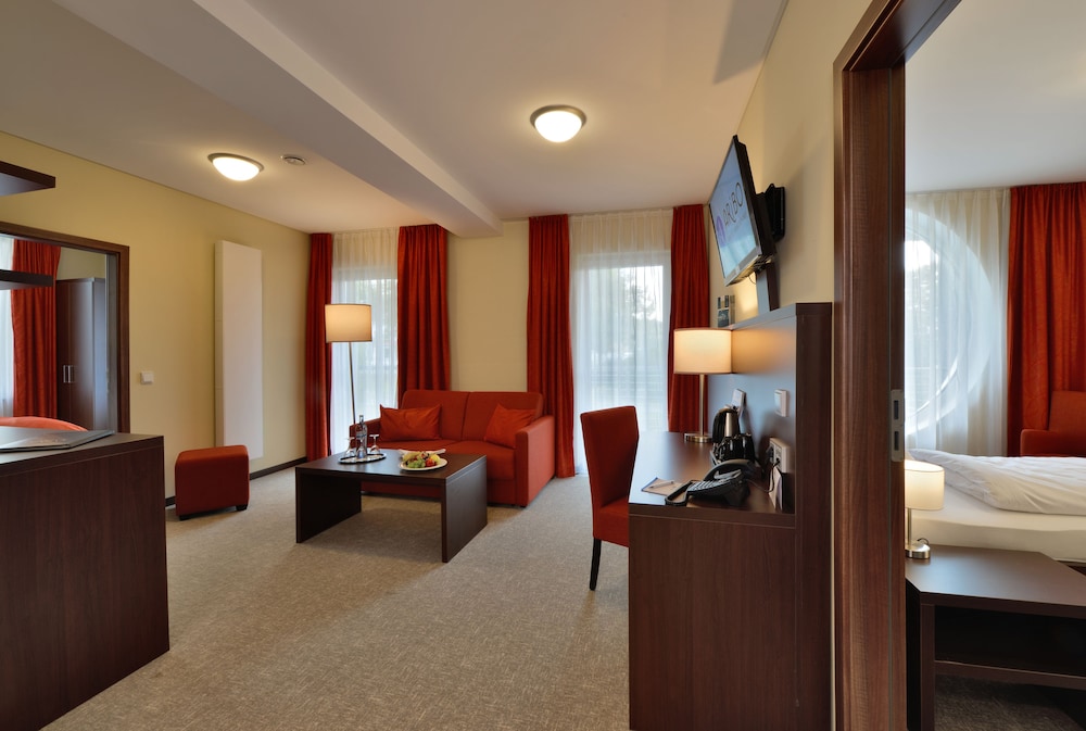 Berlin Vacations - ARIBO Hotel Erbendorf - Property Image 11