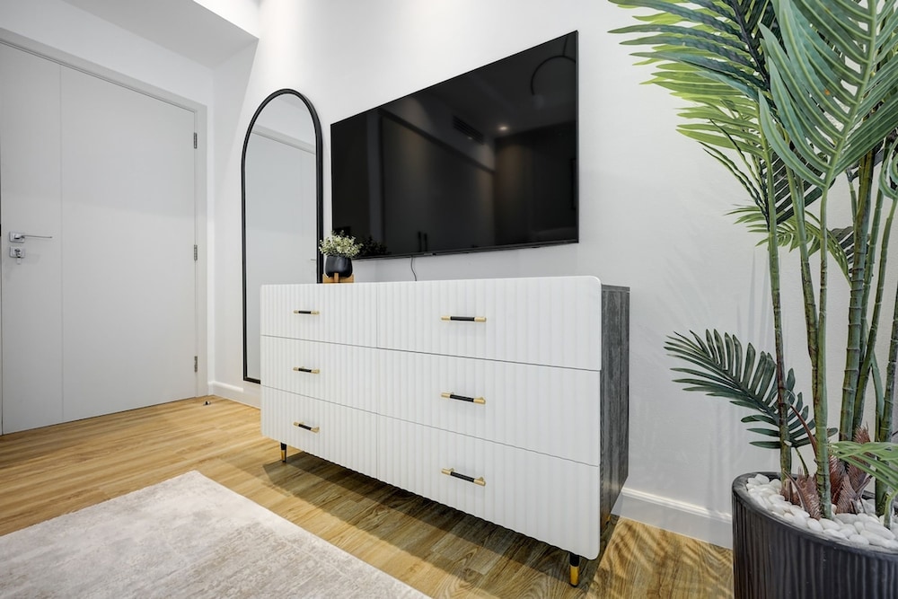 Elegant 4BR - Perfect Stay for Families in Marina