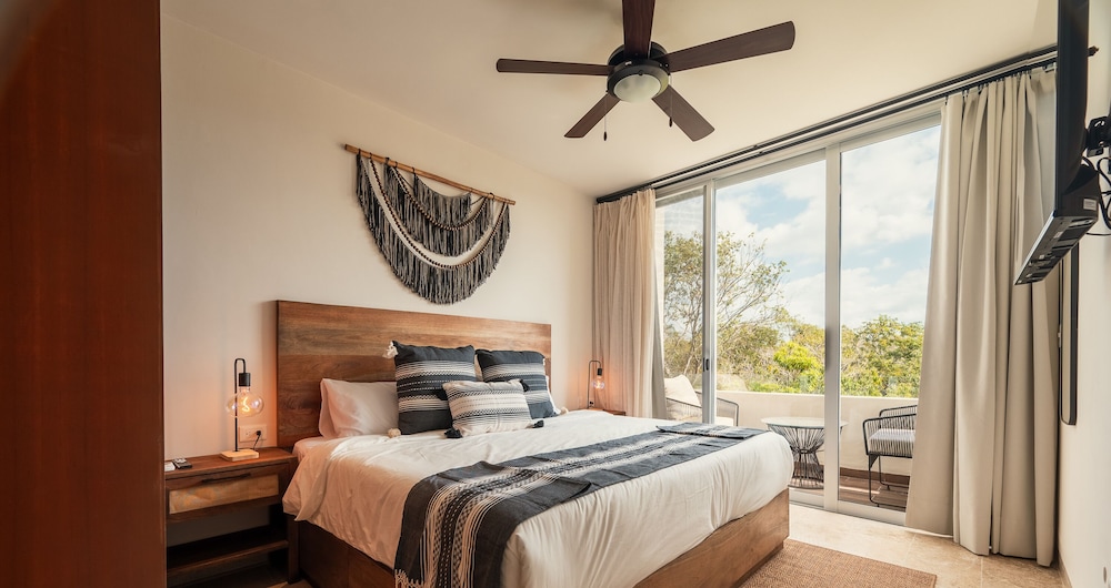 NHOA 312B Lux 1BR in Aldea Zama