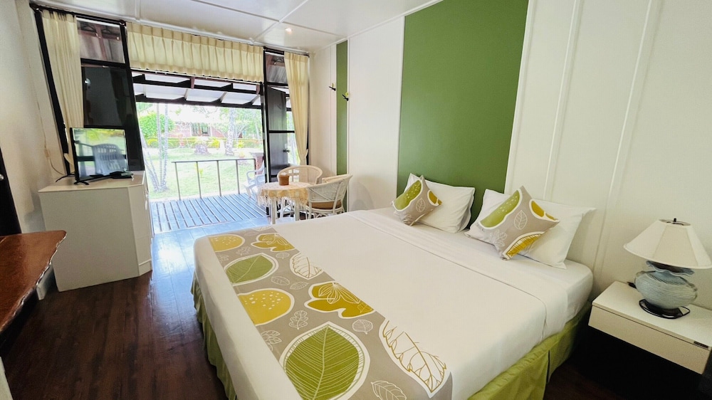 Suan Bankrut Beach Resort