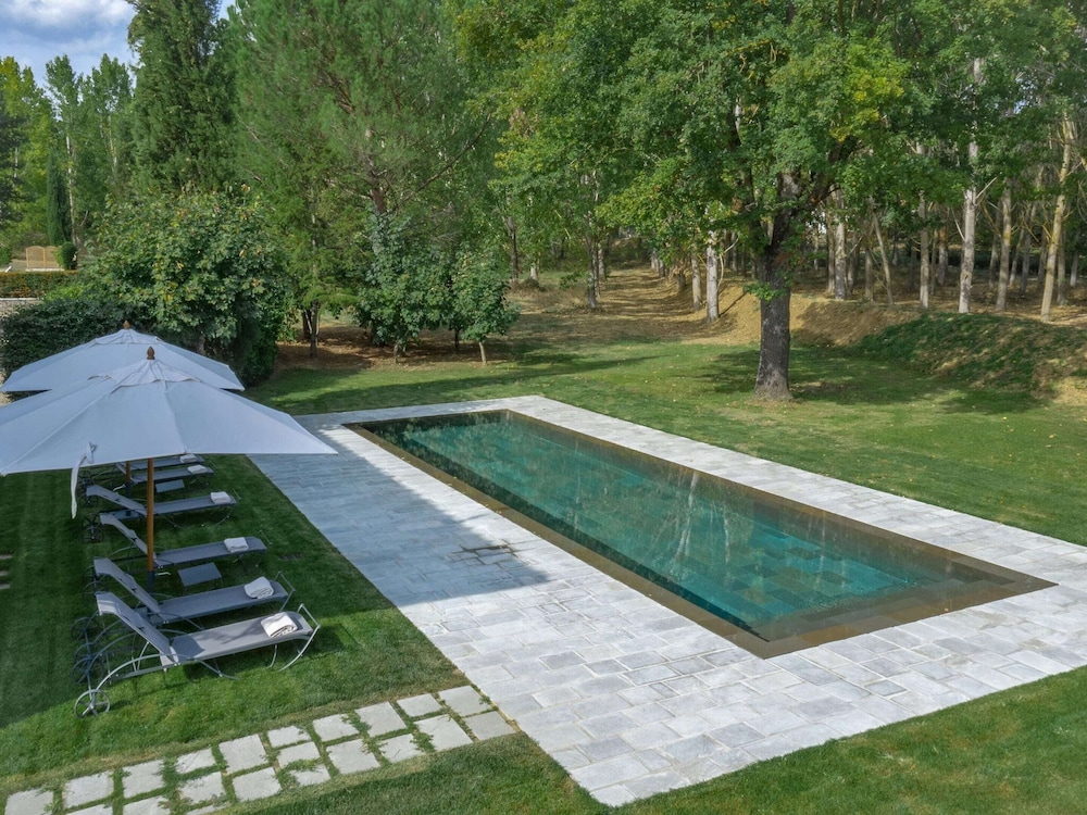 Photo 111