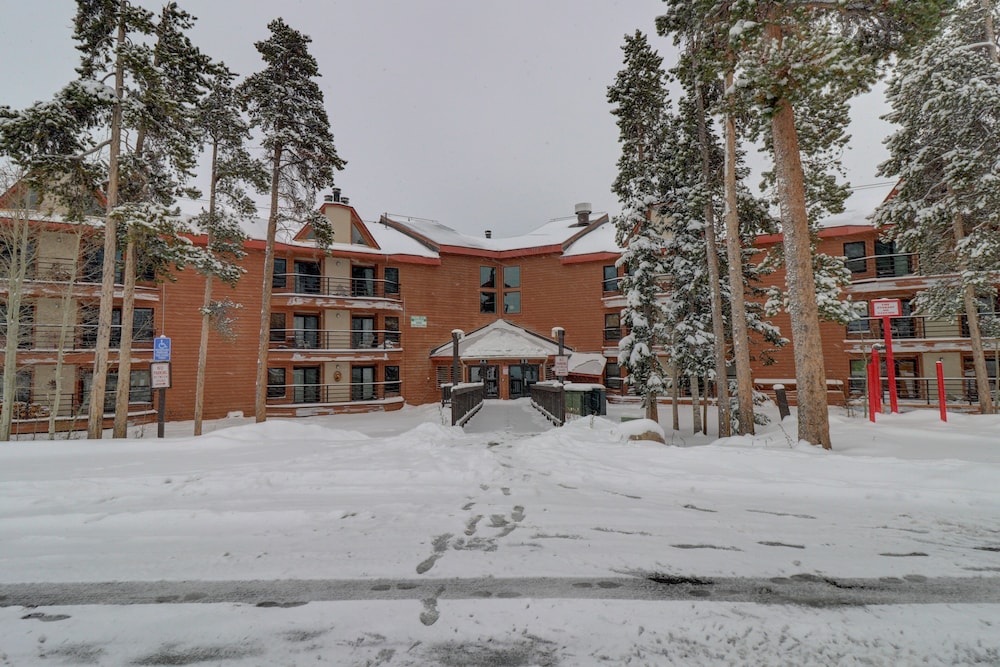 Bb103 Buffalo Ge 2br 2ba 2 Bedroom Condo by RedAwning