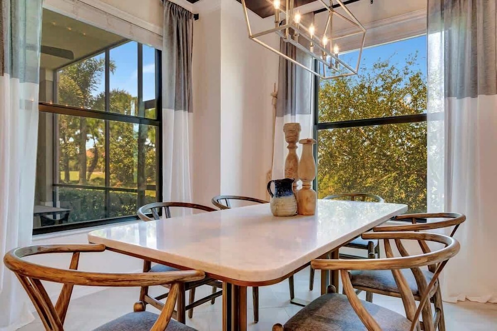 Golf Course Townhome Resort Amenities 2B Luxury