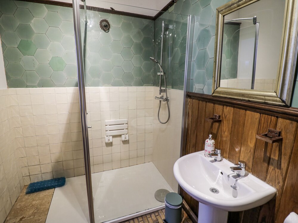 Chetwynd Lodge