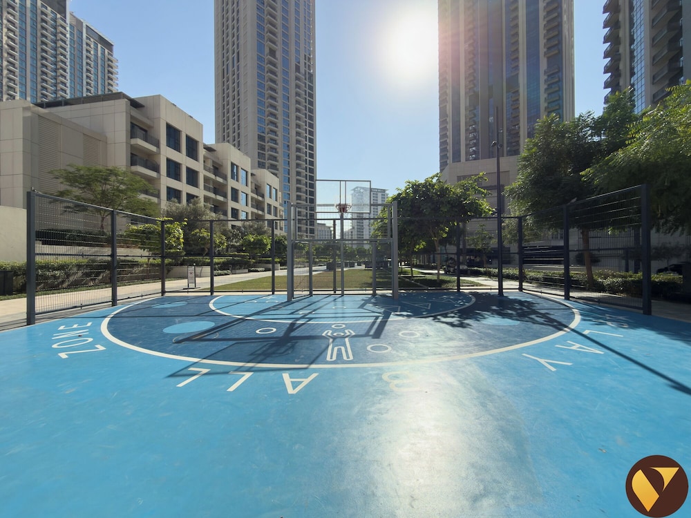 17 Icon Bay Creek Harbour near Downtown