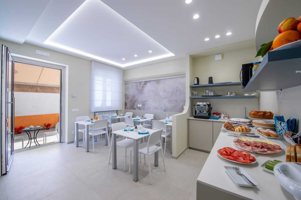 Rossy Palace Amalfi Coast Suites