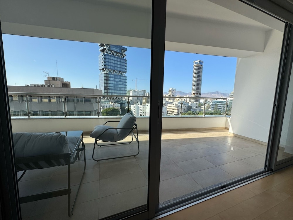 Balcony Views - Specious 2 BR Flat