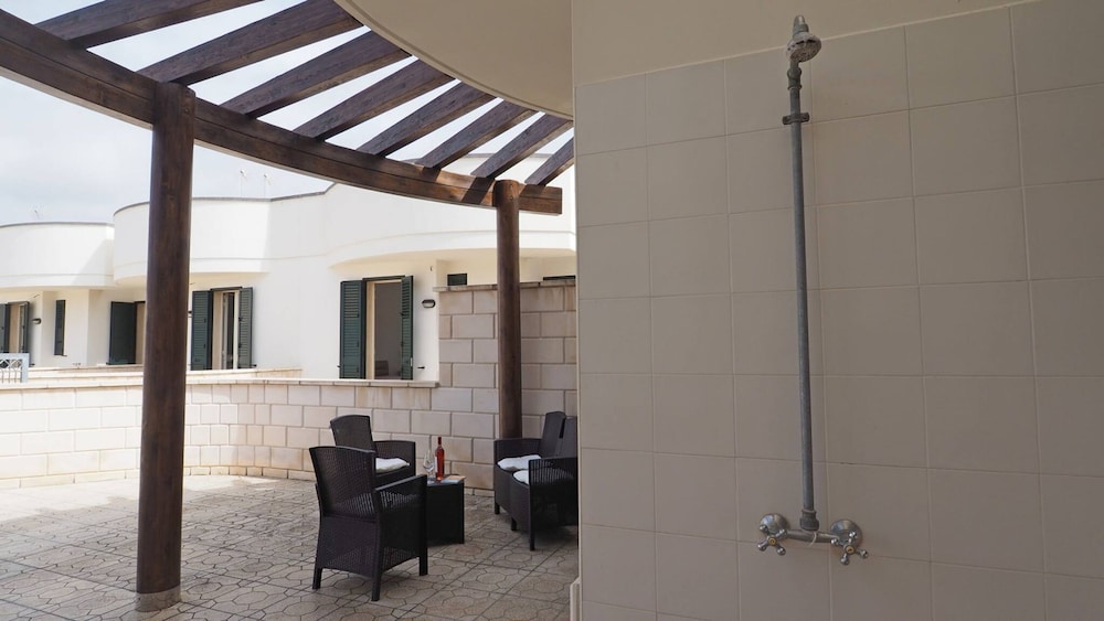 Garden Villa 2 Bedrooms by the sea 7 Sleeps