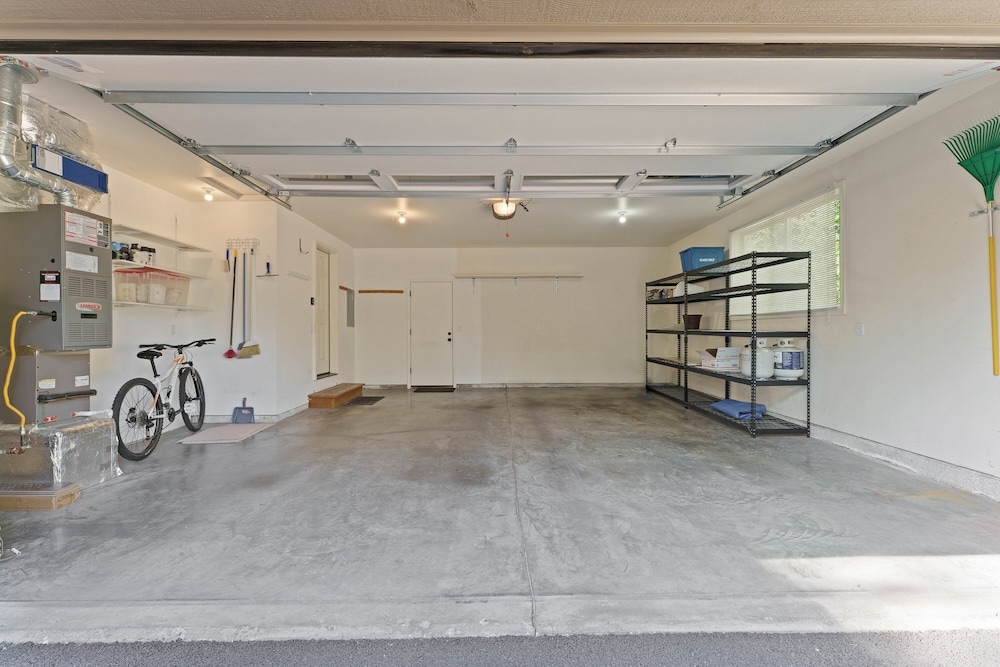6 Dutchman 3 Bedroom Home