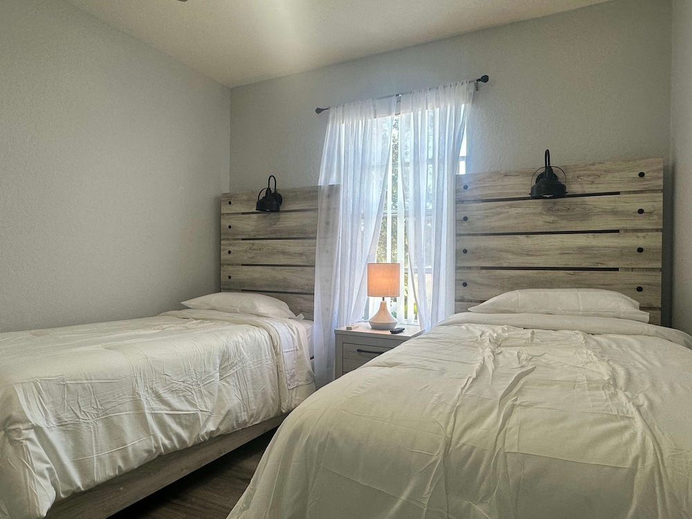 Family Villa 5 Bedroom Near Disney World