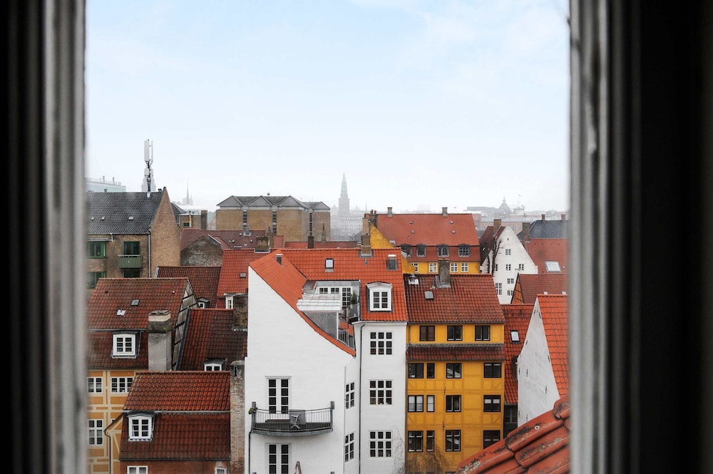 The Apartment Upstairs Canal Penthouse in Copenhagen