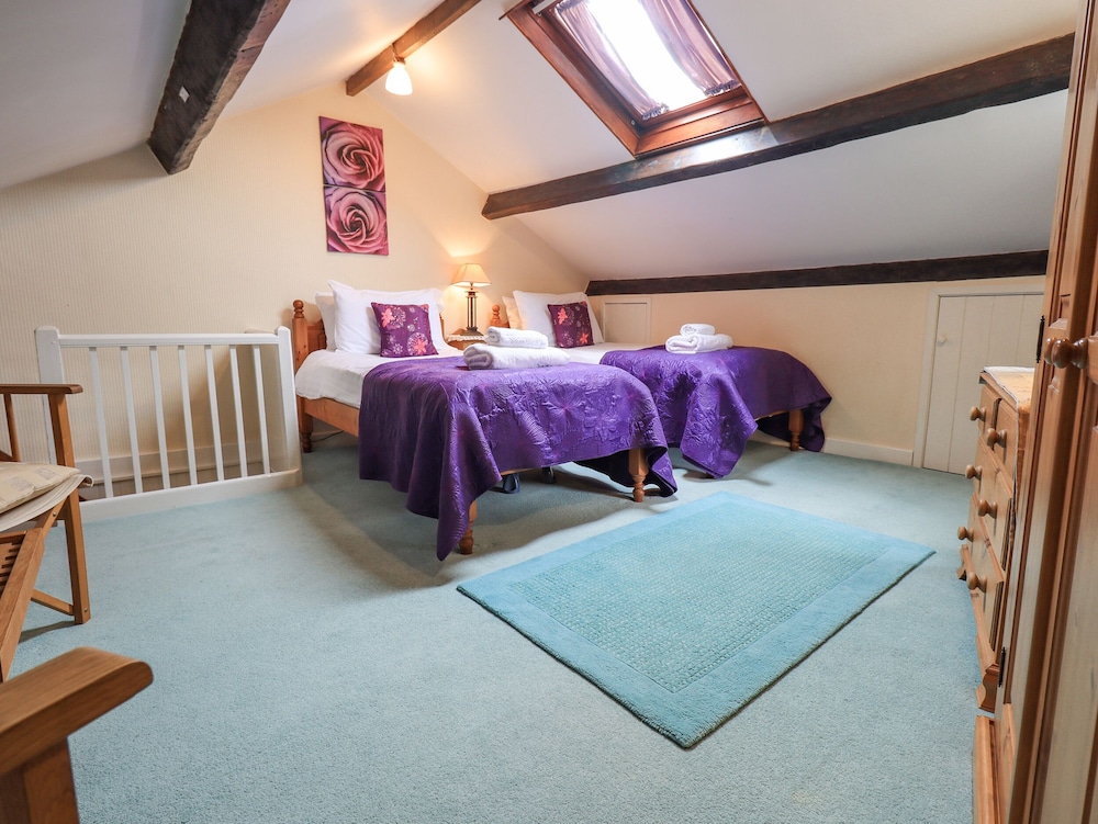 Hideaway Cottage