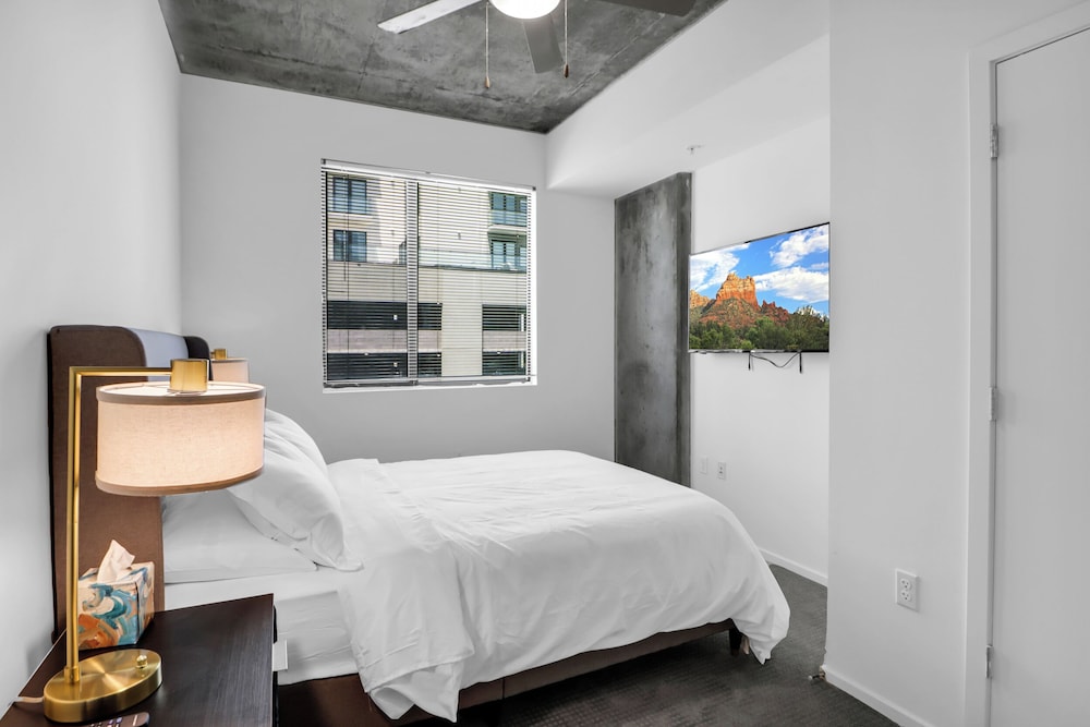 Phoenix Urban Luxury Escape